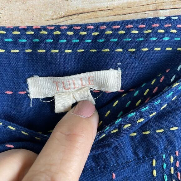Tulle Navy Shorts Multicolor Thread Design sz 4 - Picture 2 of 4